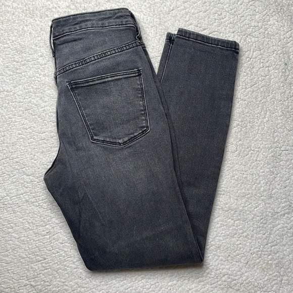 Universal thread Skinny High Rise Denim Stretch Gray Jeans Size 4 / 27 R - Picture 4 of 10